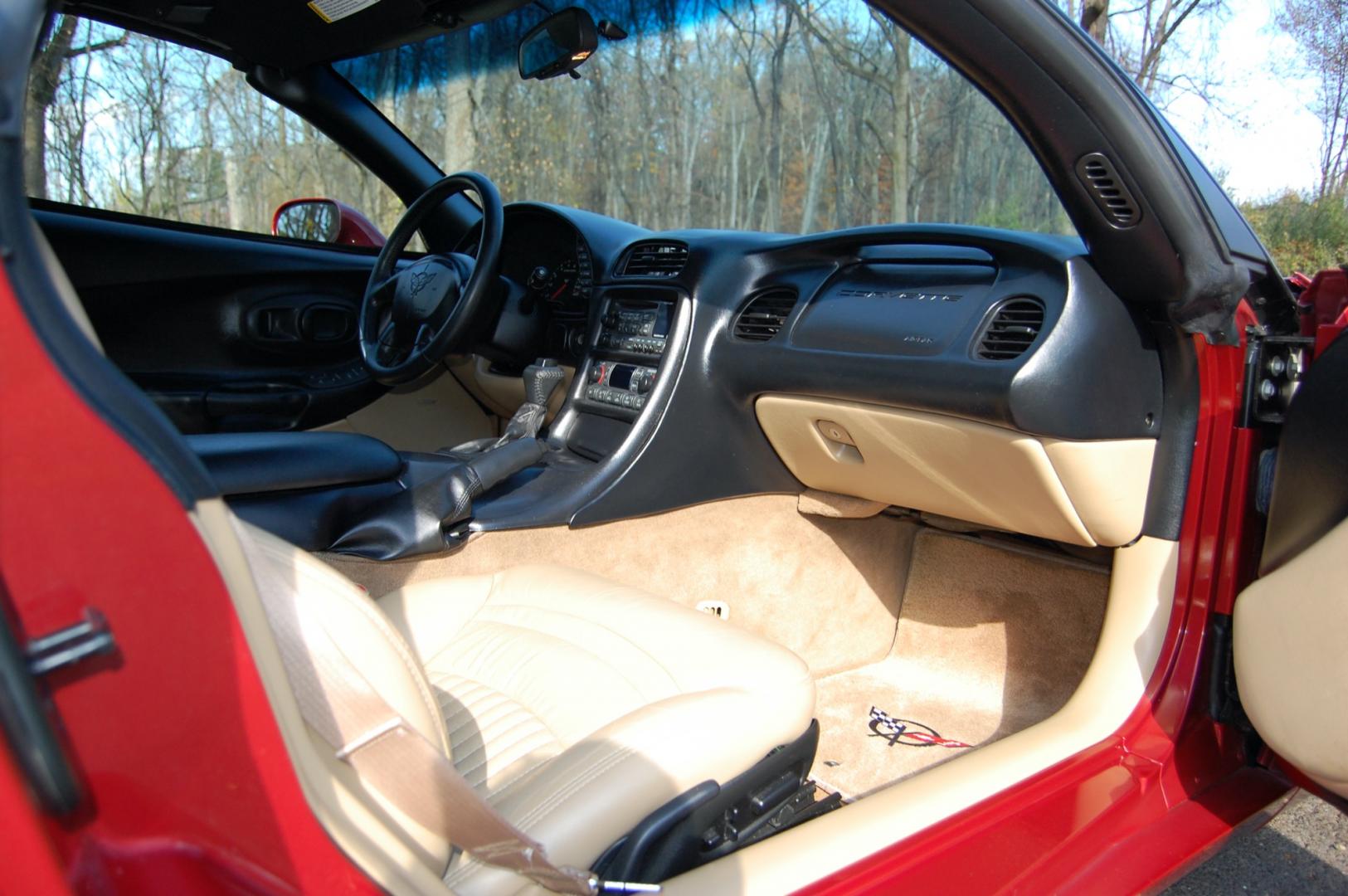 1998 Burgundy /Beige Leather Chevrolet Corvette (1G1YY32G9W5) with an 5.7 liter V8 engine, Automatic transmission, located at 6528 Lower York Road, New Hope, PA, 18938, (215) 862-9555, 40.358707, -74.977882 - Photo#40